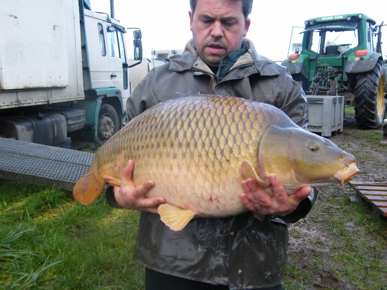 fishing quarry bank Adilly